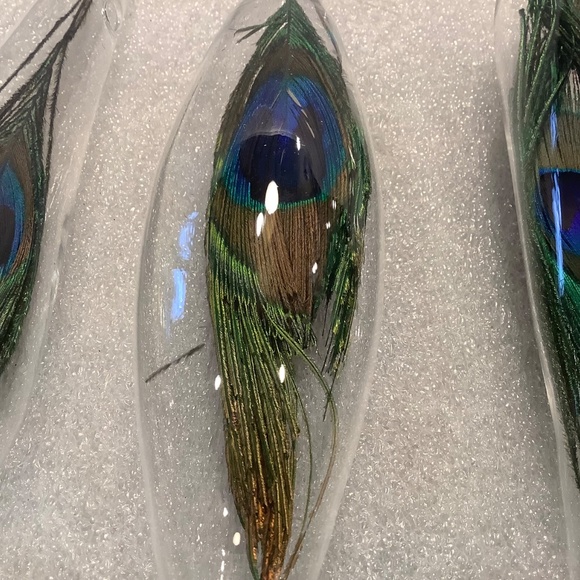 Vintage Glass Teardrop Christmas Ornament with Peacock Feather Inside Set of 3 - Picture 5 of 10